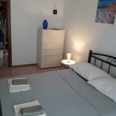 Pauli Apartment *