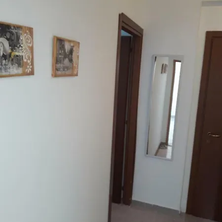 Pauli Apartment *