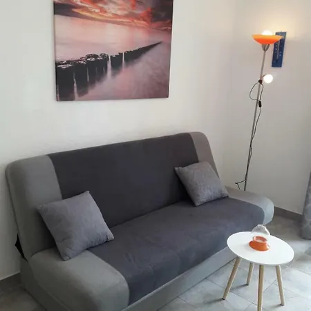 Pauli Apartment